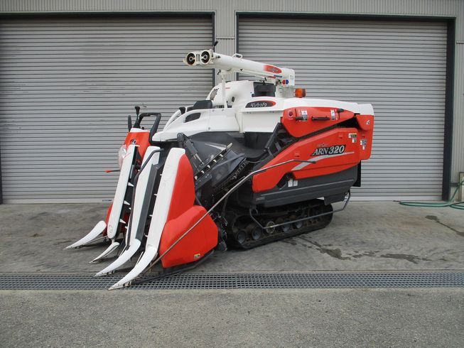 コンバイン ARN320GDXW 写真２