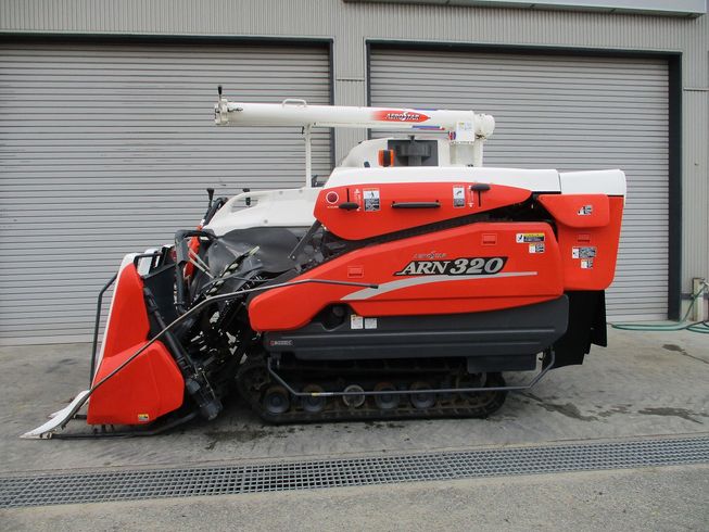 コンバイン ARN320GDXW 写真３