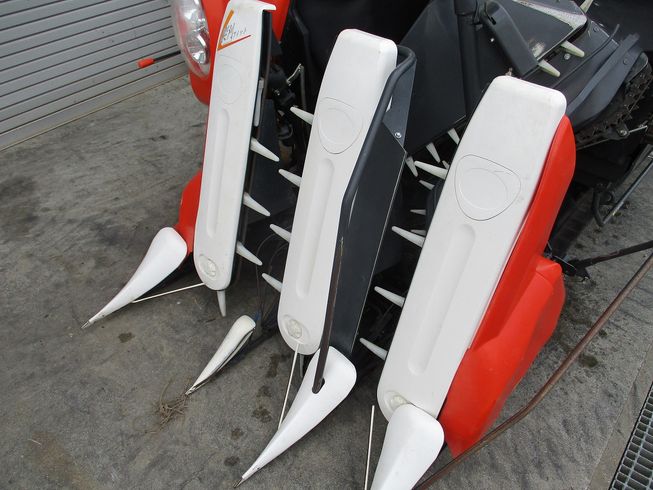 コンバイン ARN320GDXW 写真４