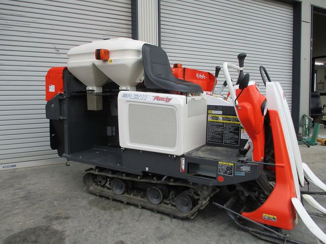 コンバイン ER211 写真２