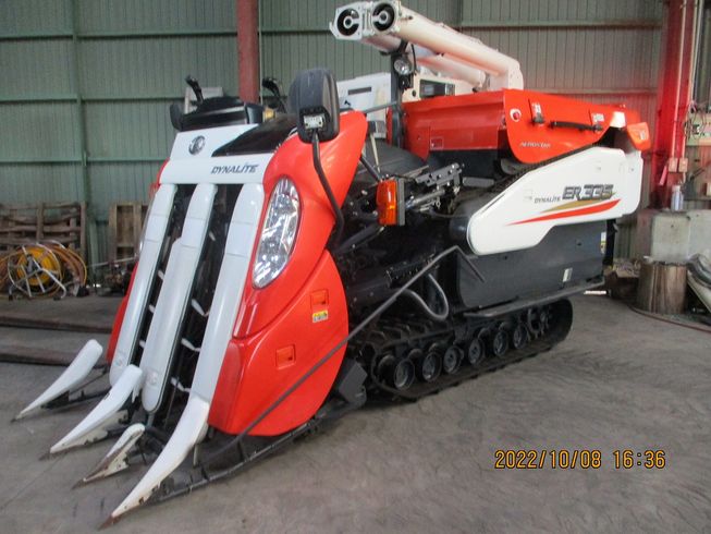 コンバイン ER335-HDMW 写真３