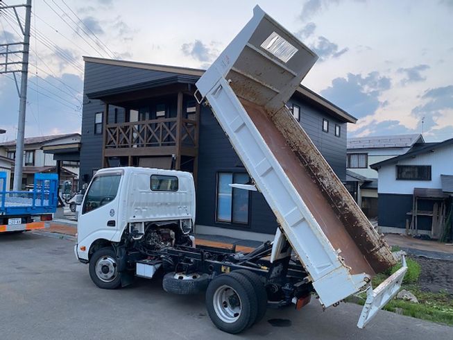 2ｔダンプ 日野　2ｔ　低床ダンプ　トラック 写真４