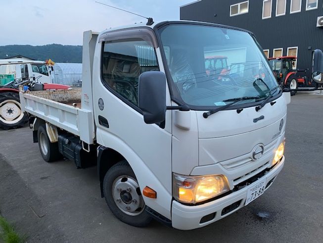 2ｔダンプ 日野　2ｔ　低床ダンプ　トラック 写真３