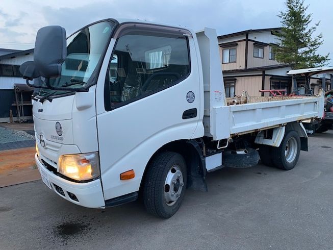 2ｔダンプ 日野　2ｔ　低床ダンプ　トラック 写真２