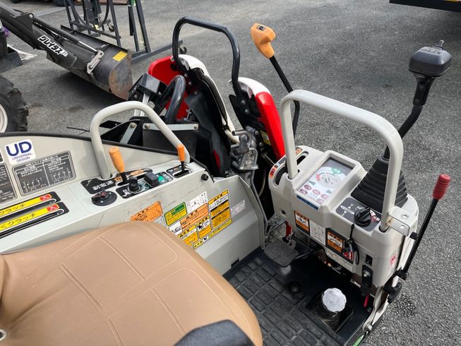 コンバイン Ee214 写真２