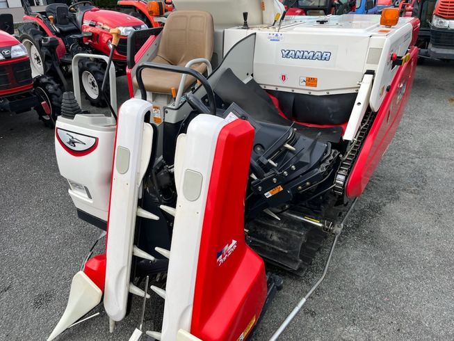 コンバイン Ee214 写真４