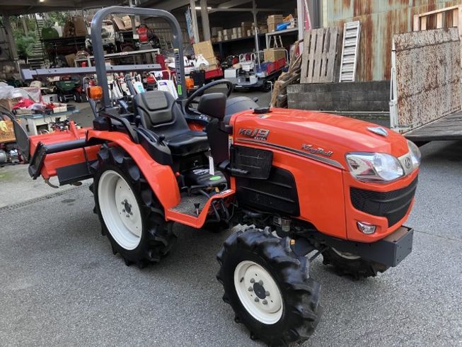 トラクター KB19XMA 写真２