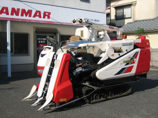 コンバイン GC223V XH  写真２