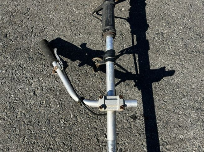 草刈機 BC221D 写真３