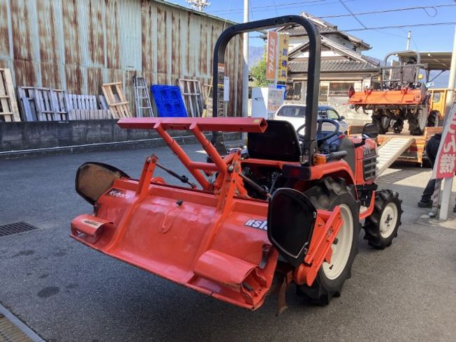 トラクター GB170MABS 写真３