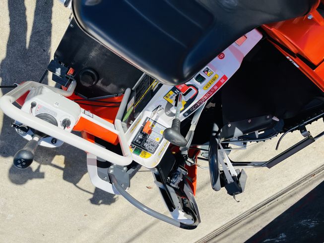 コンバイン ER213 写真９