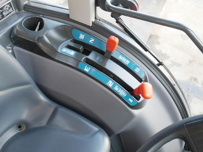 トラクター KT250 写真７