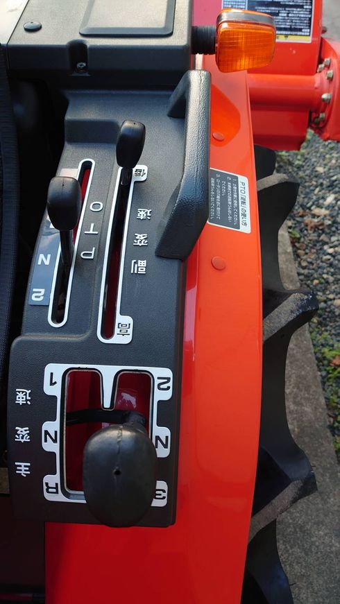 トラクター B52 写真11