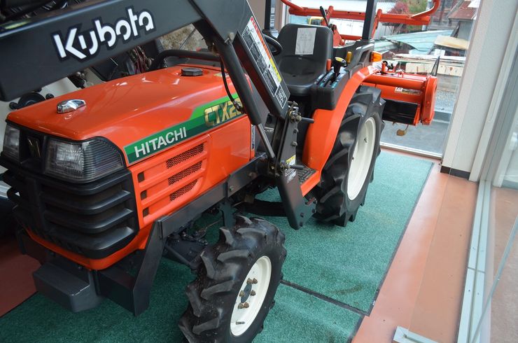 トラクター CTX20ＢＭＡＸＲＦ(クボタＧＢ２００ＢＭＡＸＲＦ三陽ｸﾞﾚｲﾀｽJR.ローダー付 写真３