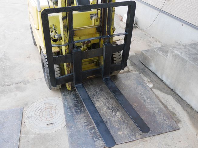 フォークリフト FG14 写真５