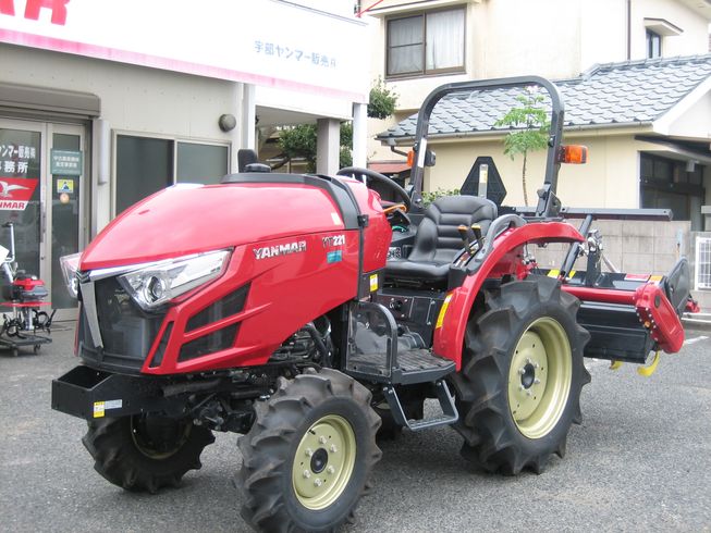 トラクター YT221XUS4 写真２
