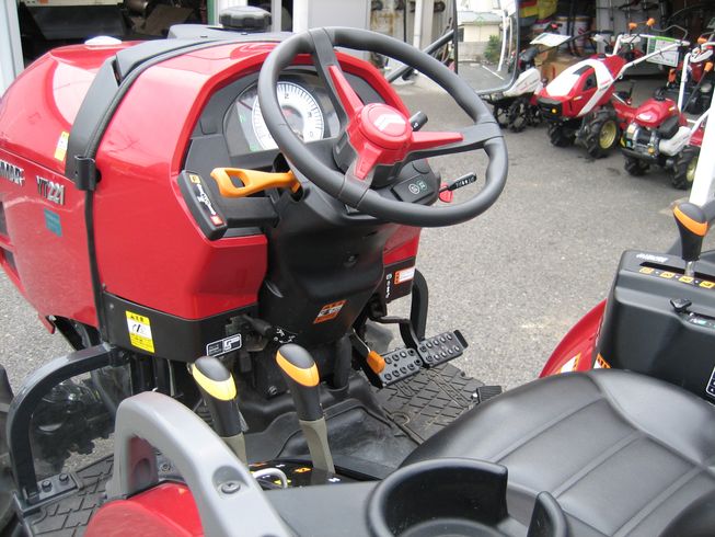 トラクター YT221XUS4 写真７