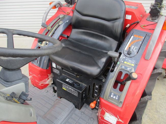 トラクター MTZ21 写真７
