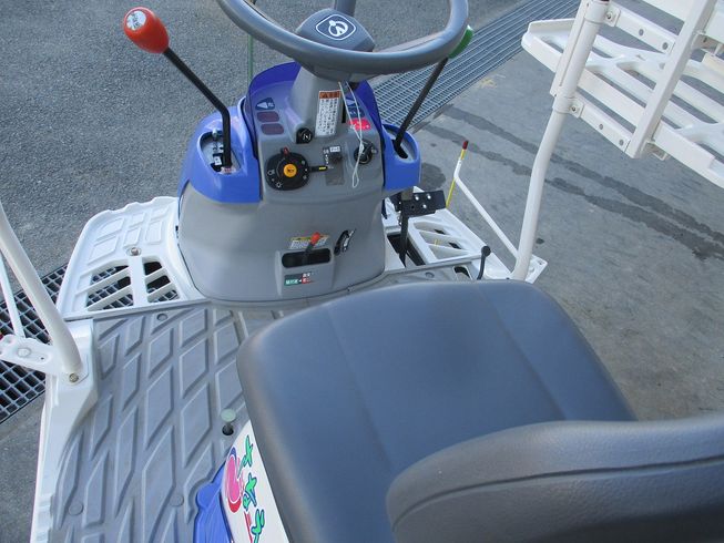 田植機 PQ5DU 写真６