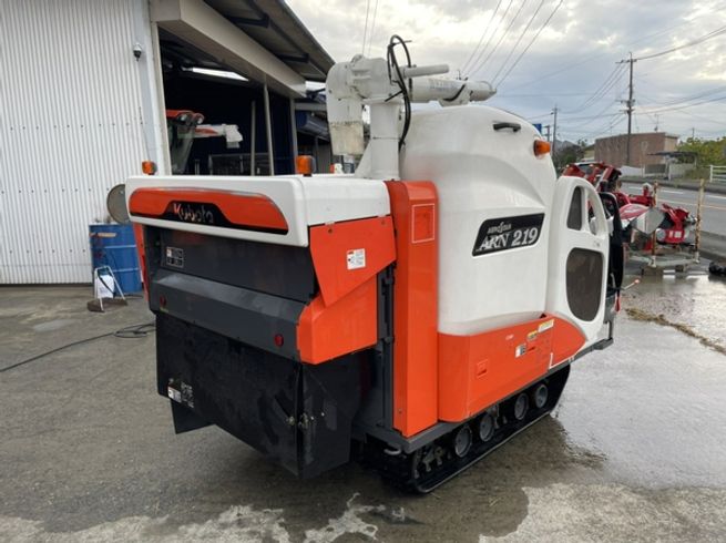 コンバイン ARN219 写真３