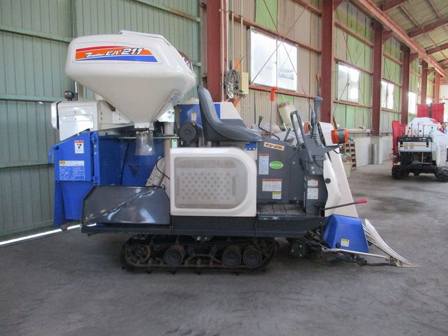 コンバイン HVB211-KWC 写真３