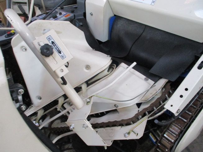 コンバイン HVB211-KWC 写真８