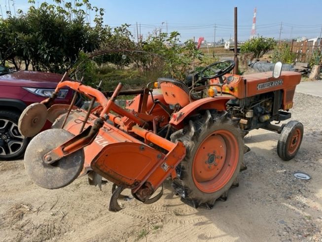 トラクター L2201S 写真３