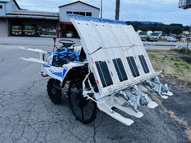 田植機 LE4A 写真５