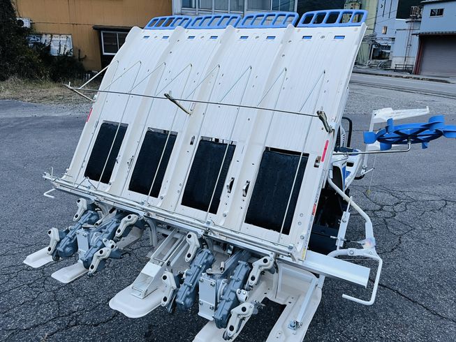 田植機 LE4A 写真６