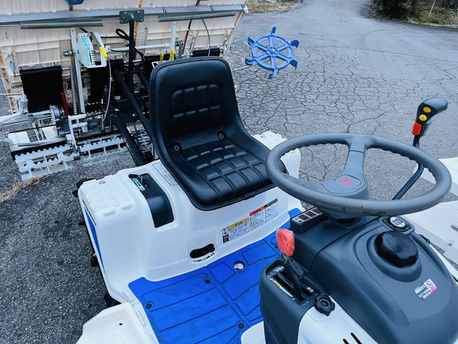 田植機 LE4A 写真８