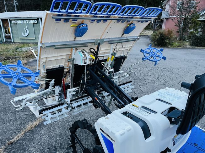 田植機 LE4A 写真９