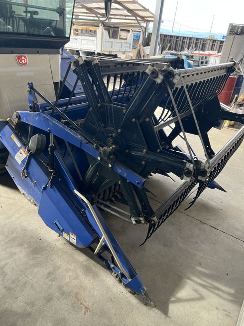 汎用　大豆コンバイン HC350G.CRSW 写真４