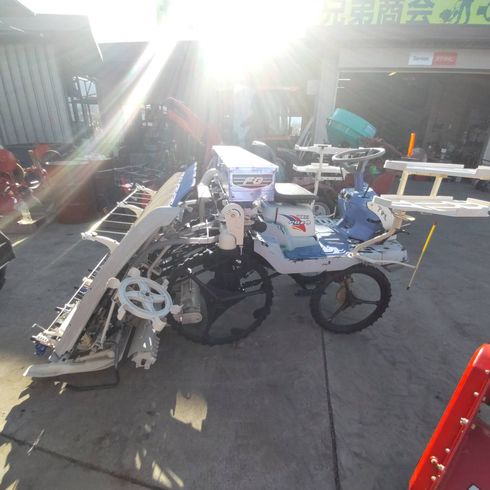 田植機 PQZ4-DULF 写真２