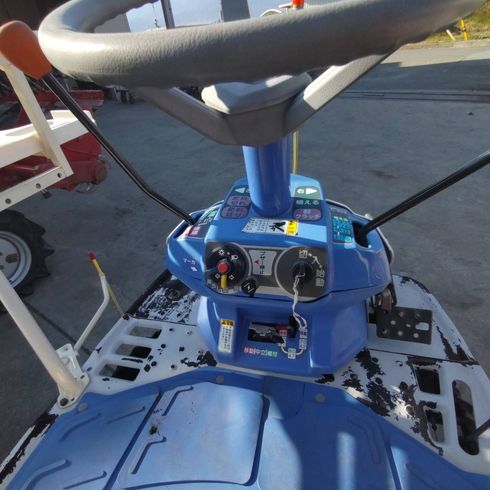 田植機 PQZ4-DULF 写真６