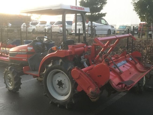 トラクター MT220 写真４