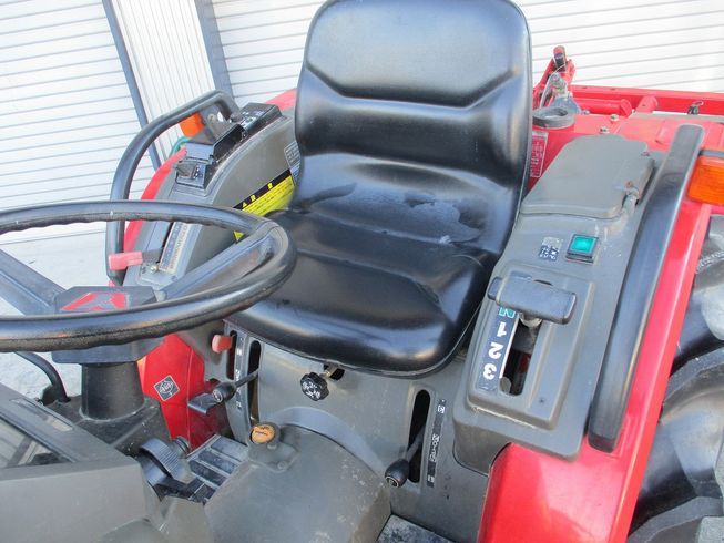 トラクター F180 写真７