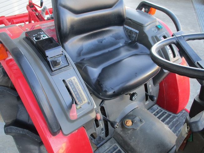 トラクター F180 写真８