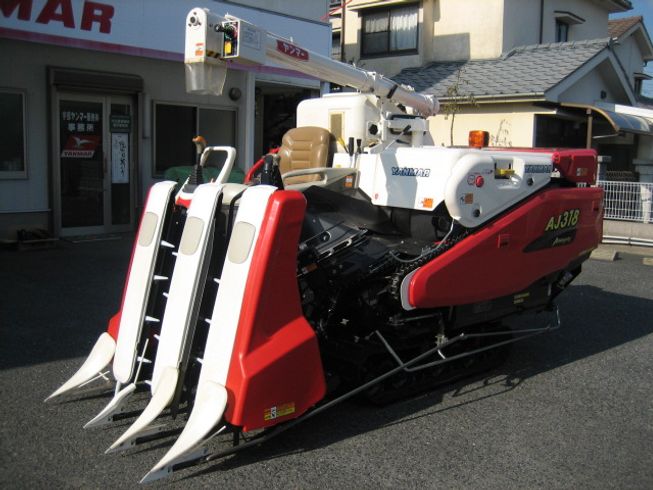 コンバイン AJ318MH 写真２