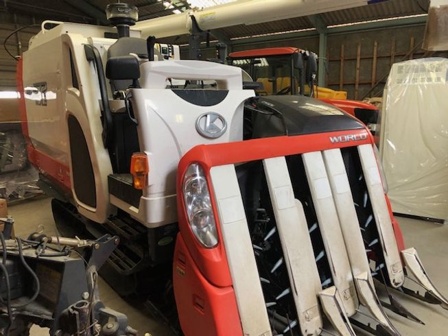 コンバイン WR572M 写真２