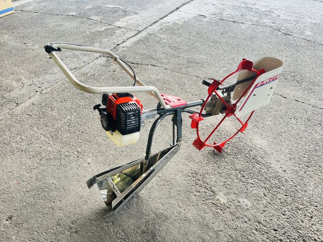 溝切機 KF22 写真３