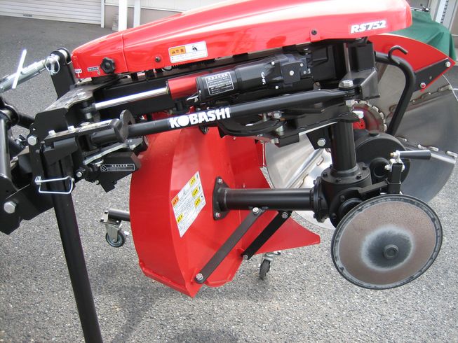 畦塗機 RS752F-T 写真４