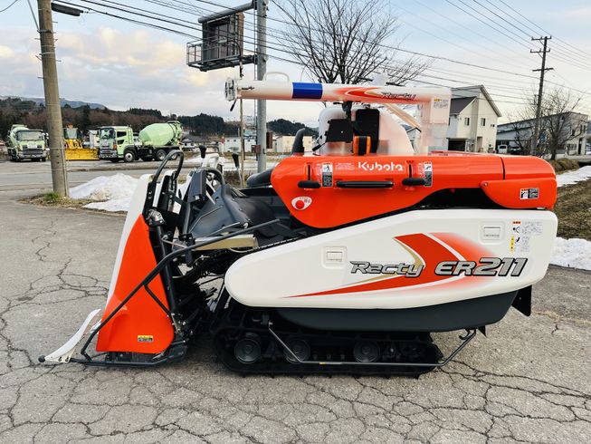 コンバイン ER211 写真４