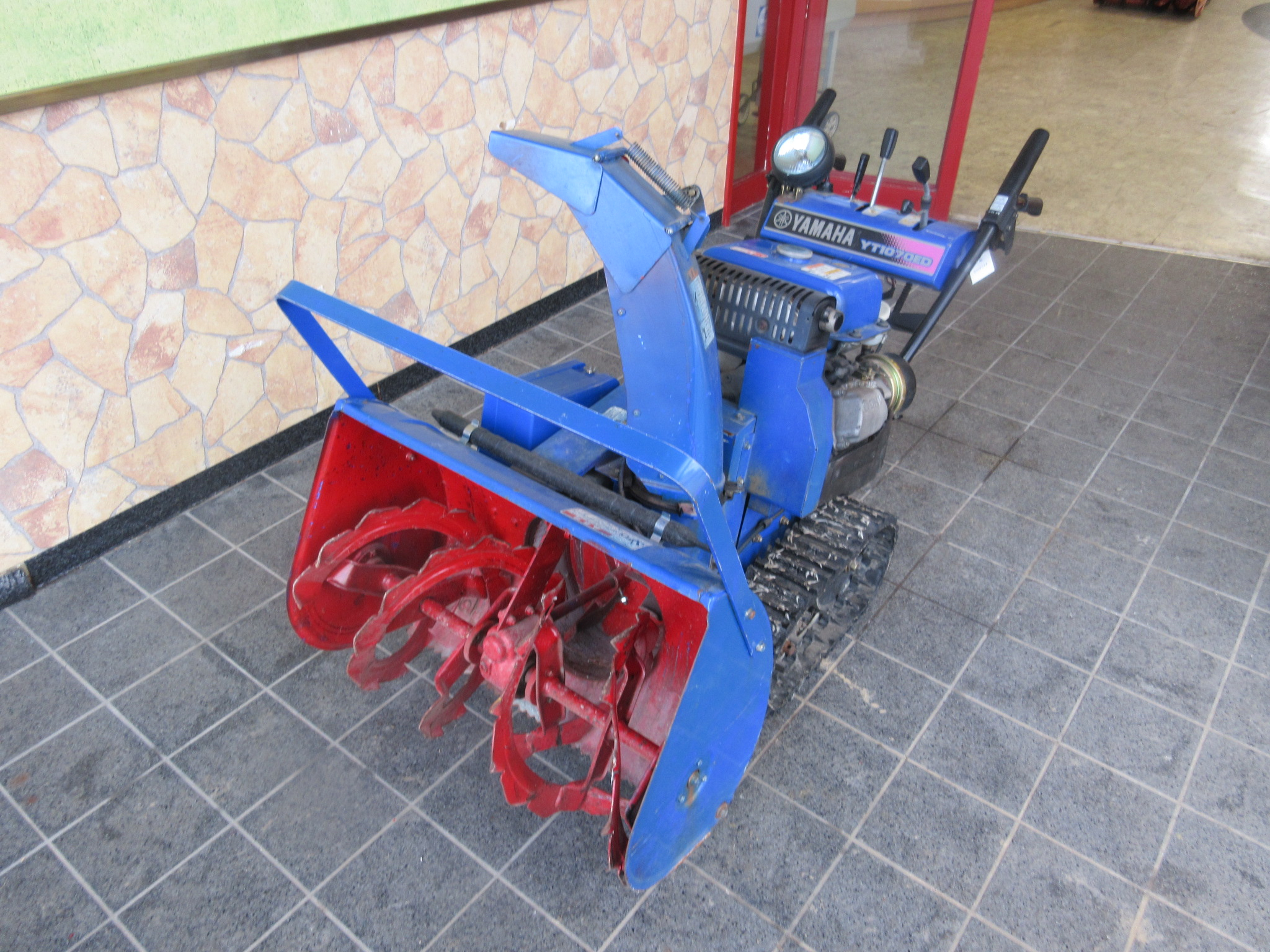 ヤマハ 除雪機 写真