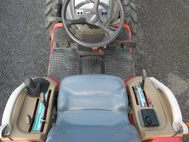 トラクター AF120VPUS4 写真３