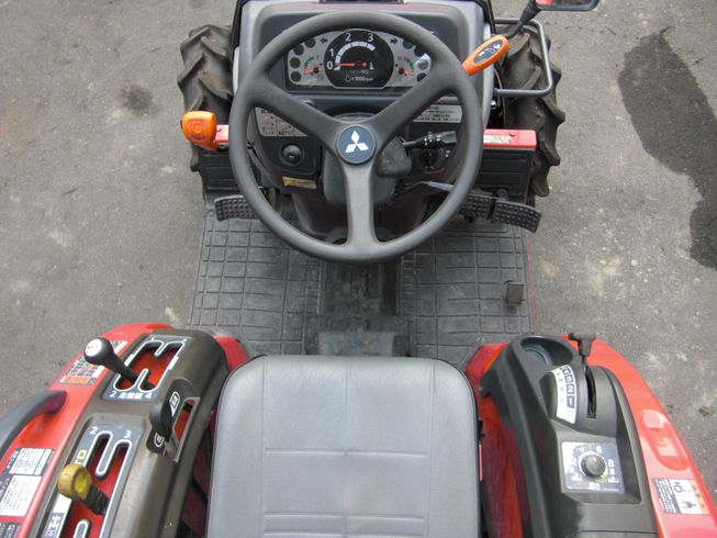 トラクター GS231M4 写真３