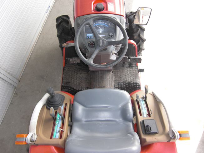 トラクター AF120VPUKS5 写真２