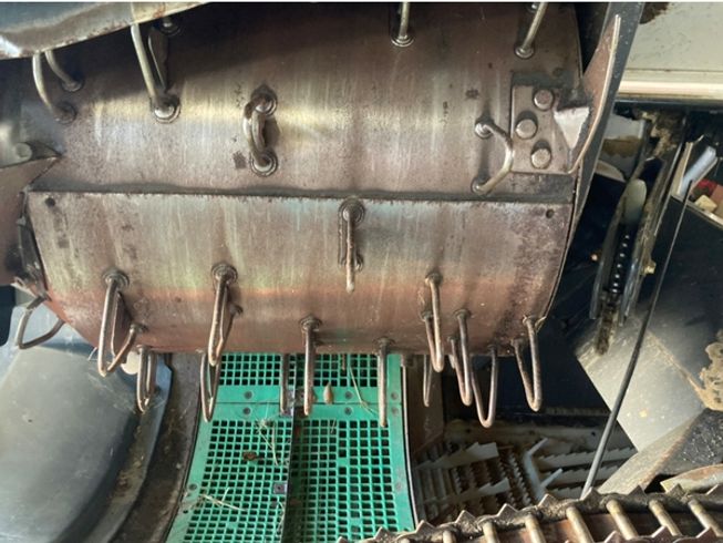 コンバイン AR216 写真８