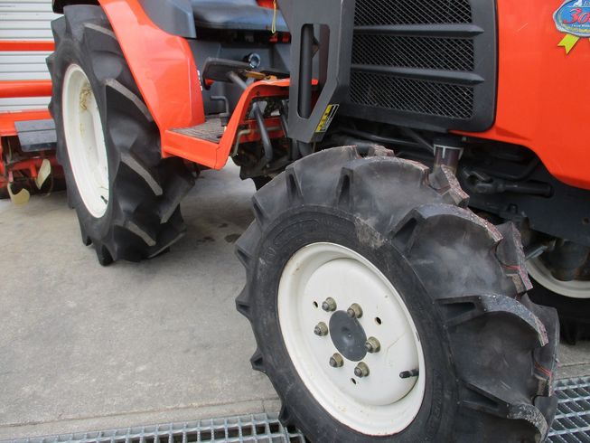 トラクター KB20D 写真２