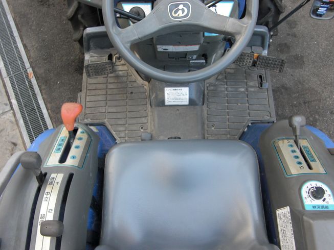 トラクター TH22-KWX07A15VD 写真２