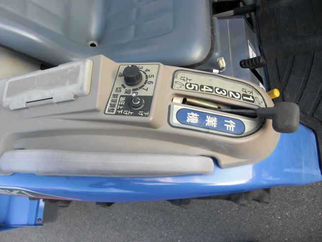 トラクター TH213-NBA13V 写真４